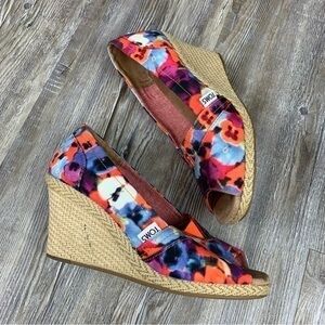 Toms Floral Print Canvas Wedges Cream Size 7.5
